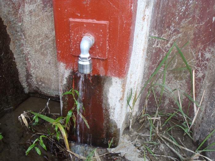 水路鋼矢板護岸補修工事