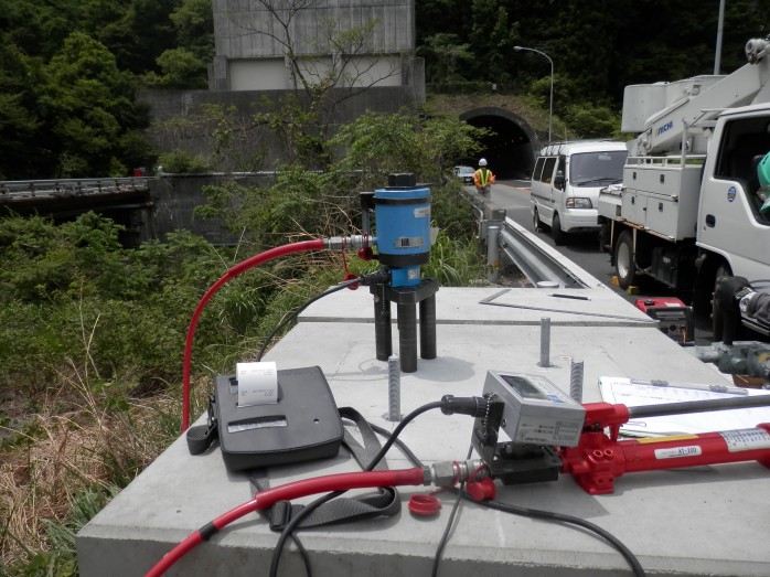 可変式道路情報板情報設備改造工事